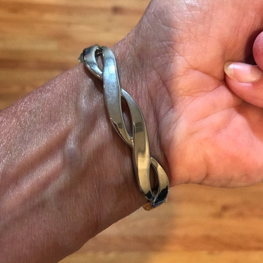 ▪️Silver Rhinestone Bracelet - Picture 2 of 4